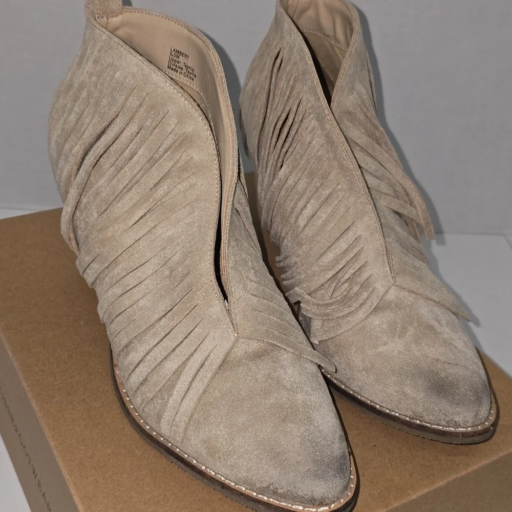 Coconuts by Matisse Lambert Boots Ivory Suede Fringe Western Womens Size 9.5